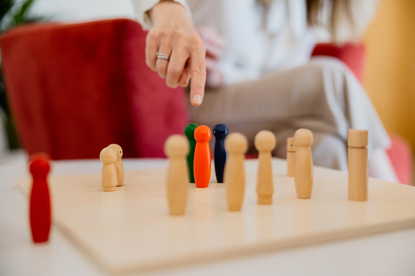 Systembrett mit Figuren